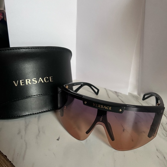 Versace Oversized Sunglasses with Interchangeable Lenses + Original Packaging - Picture 5 of 10